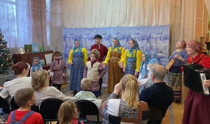 photo_5335048413789229047_y